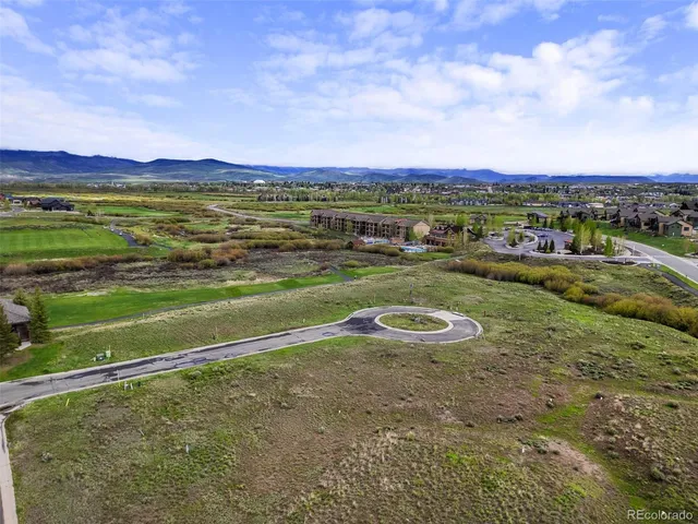 a view of a houses with outdoor space