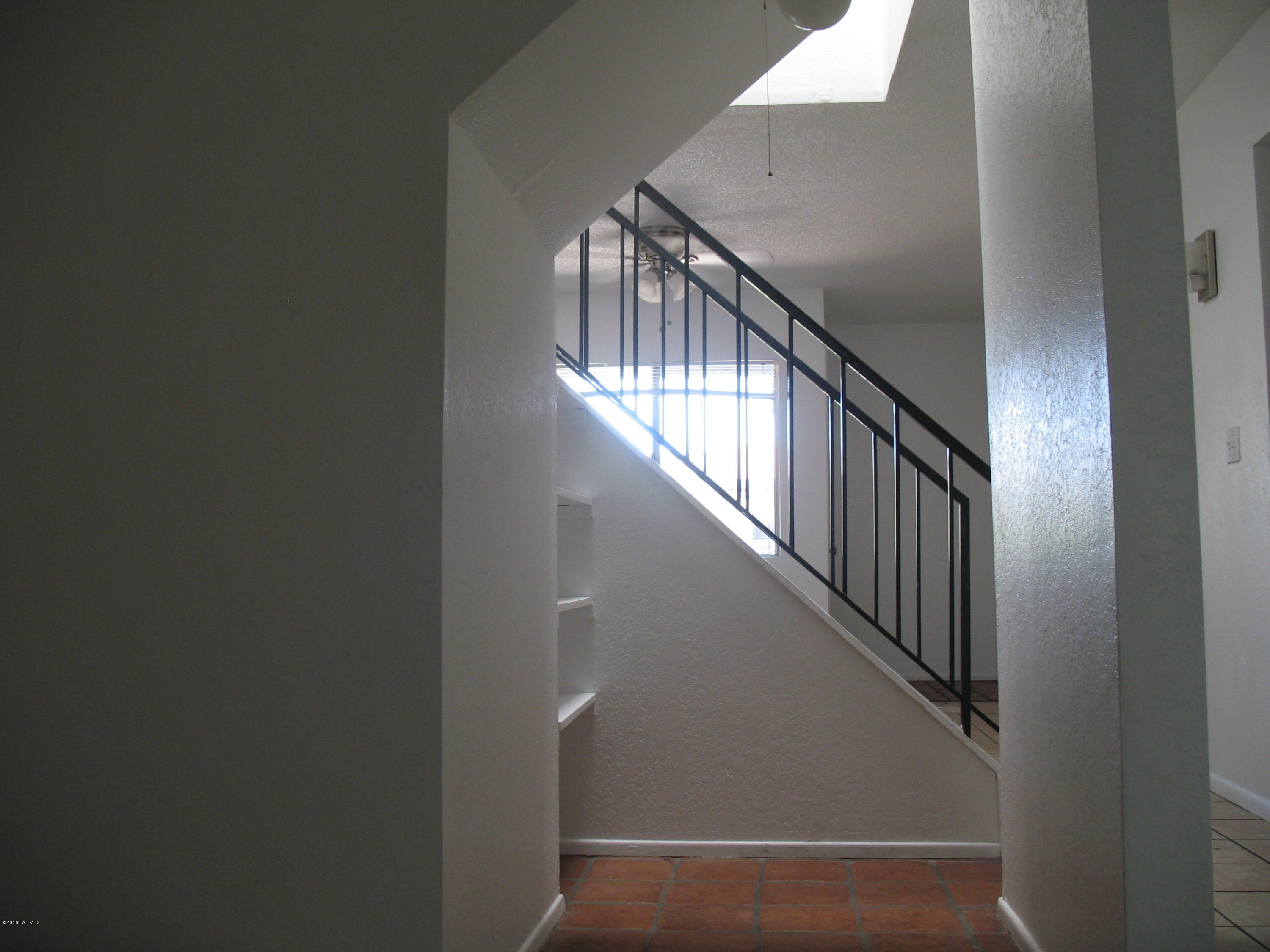 2759 West Anklam Road, Unit E Tucson, AZ 85745 - Photo 9 of 30