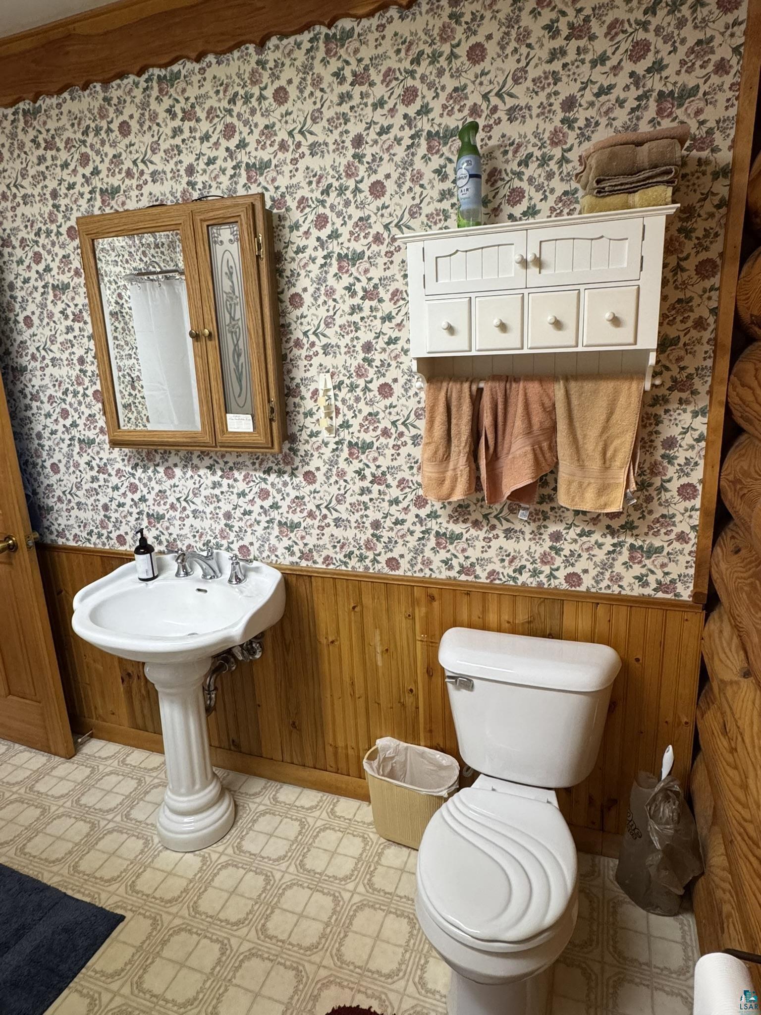 717 Larsmont Road Two Harbors, MN 55616 - Photo 25 of 31 Gallery Image 25