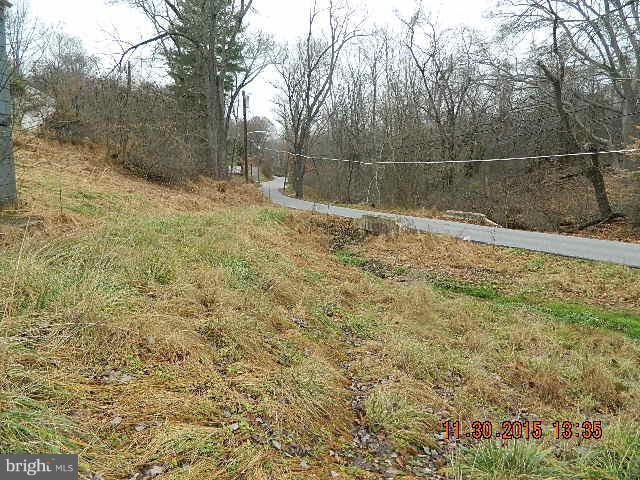 817 East Quaker Bottom Road Sparks, MD 21152 - Photo 5 of 7 a view of a backyard