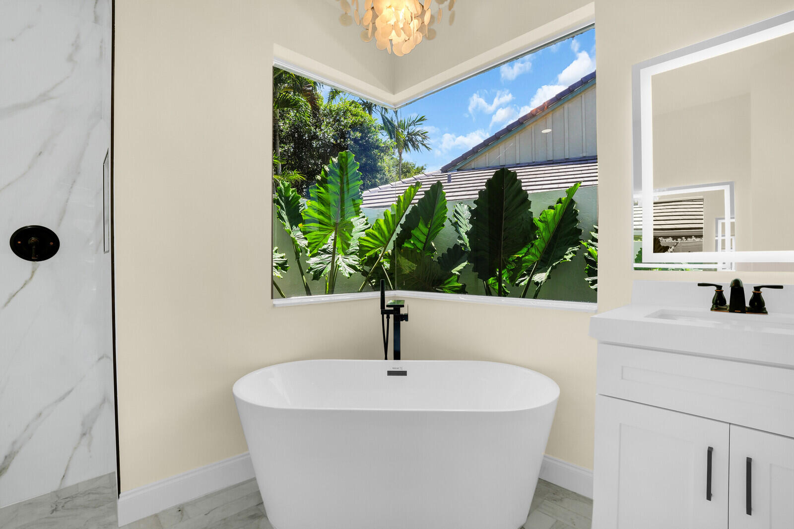 6845 Big Cypress Drive Jupiter, FL 33458 - Photo 12 of 66 Primary Bath