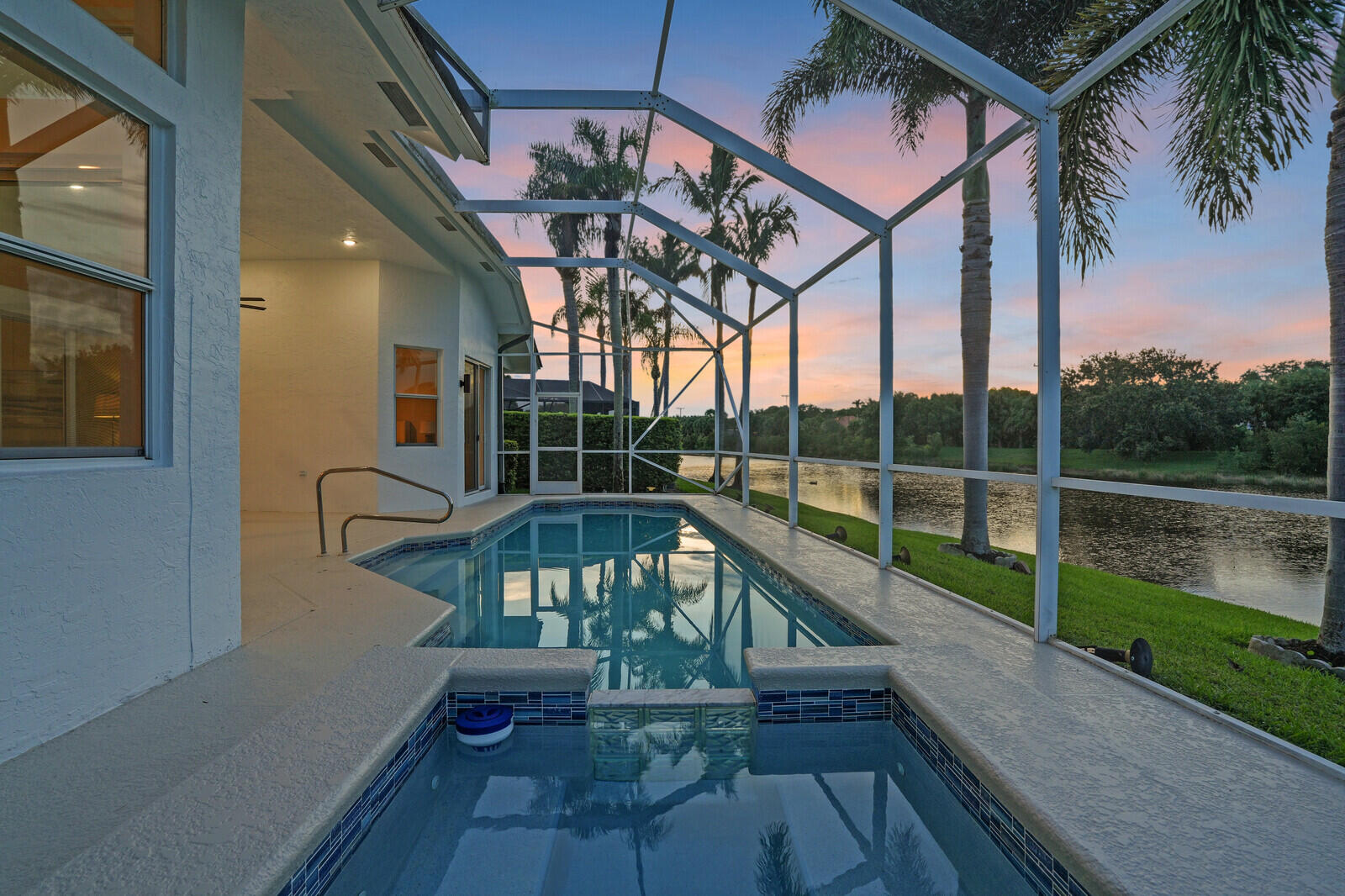 6845 Big Cypress Drive Jupiter, FL 33458 - Photo 52 of 66 66_Twilight_8_mls