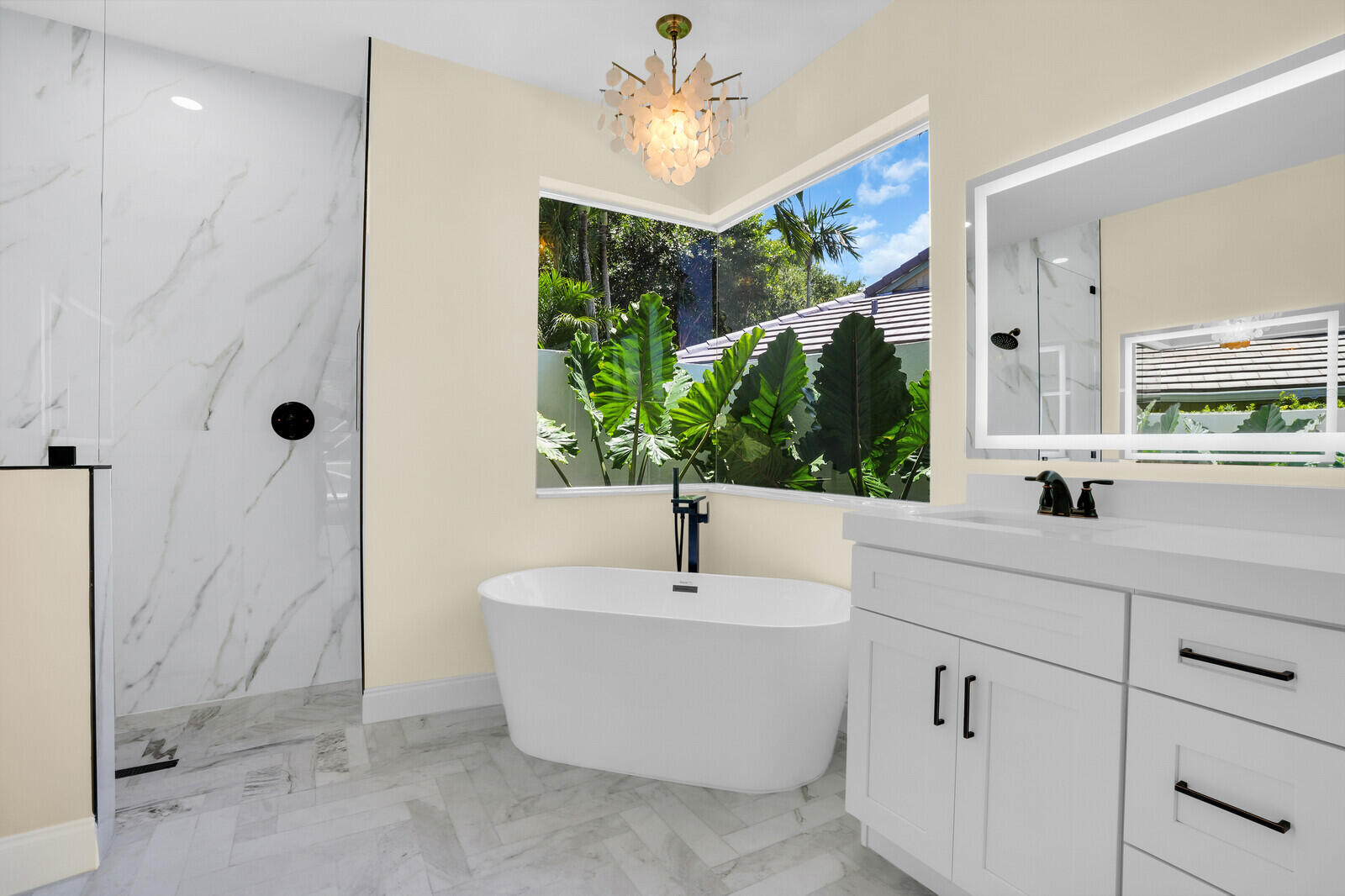 6845 Big Cypress Drive Jupiter, FL 33458 - Photo 10 of 66 Primary Bathroom