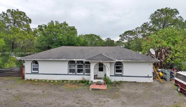 $395,000 | 825 North Willow Street, Clewiston, FL 33440