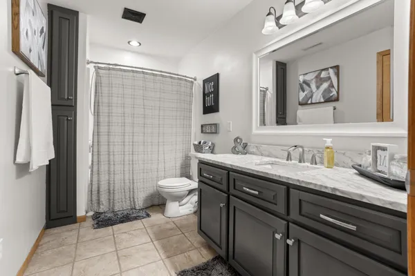 $599,900 | 829 Leonards Way, Argusville, ND 58005