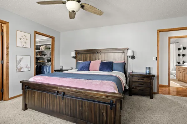 $599,900 | 829 Leonards Way, Argusville, ND 58005