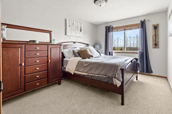 $599,900 | 829 Leonards Way, Argusville, ND 58005