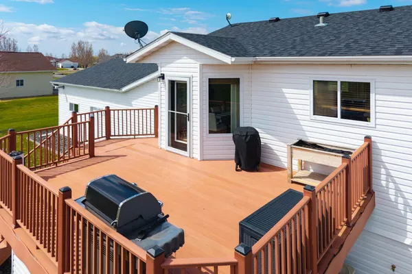 $599,900 | 829 Leonards Way, Argusville, ND 58005