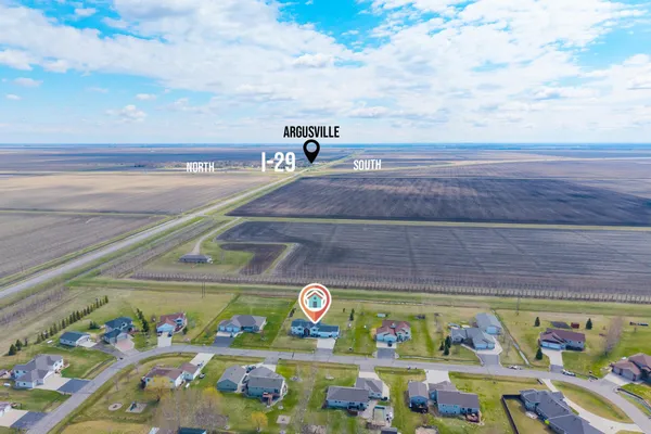 $599,900 | 829 Leonards Way, Argusville, ND 58005