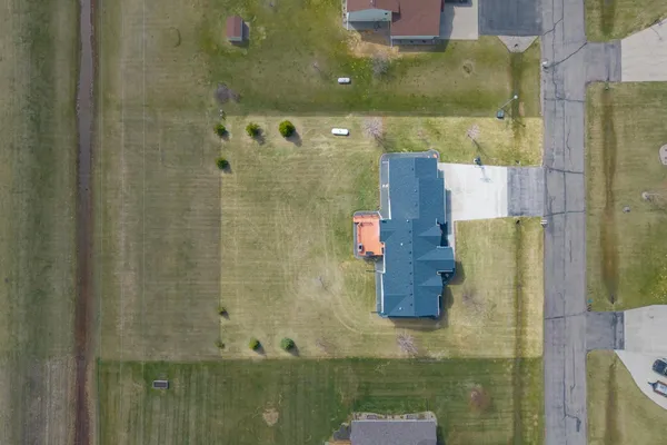 $599,900 | 829 Leonards Way, Argusville, ND 58005