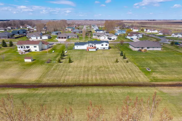 $599,900 | 829 Leonards Way, Argusville, ND 58005