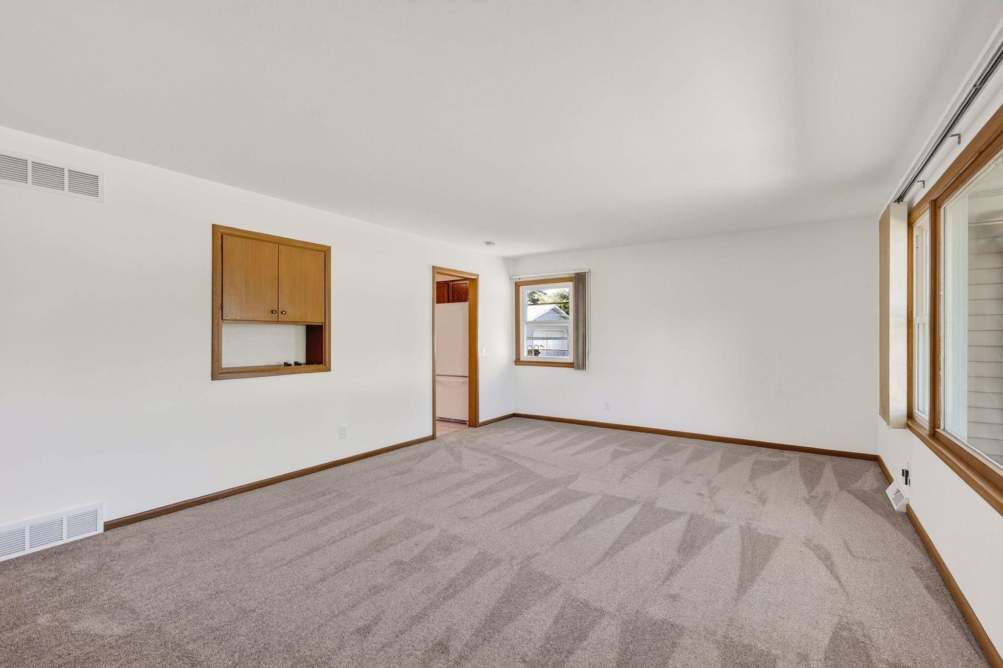 110 Schenk Street Madison, WI 53714 - Photo 6 of 37