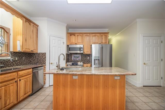 108 Lake Ridge Drive Laplace, LA 70068 - Photo 9 of 38