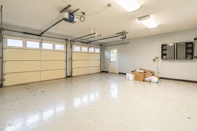 $614,900 | 19328 Stirrup Drive, Abingdon, VA 24211