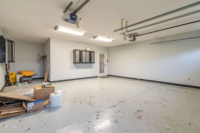 $614,900 | 19328 Stirrup Drive, Abingdon, VA 24211