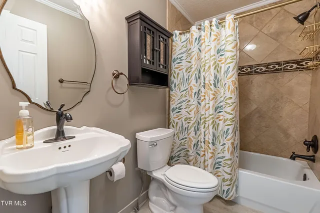 $614,900 | 19328 Stirrup Drive, Abingdon, VA 24211