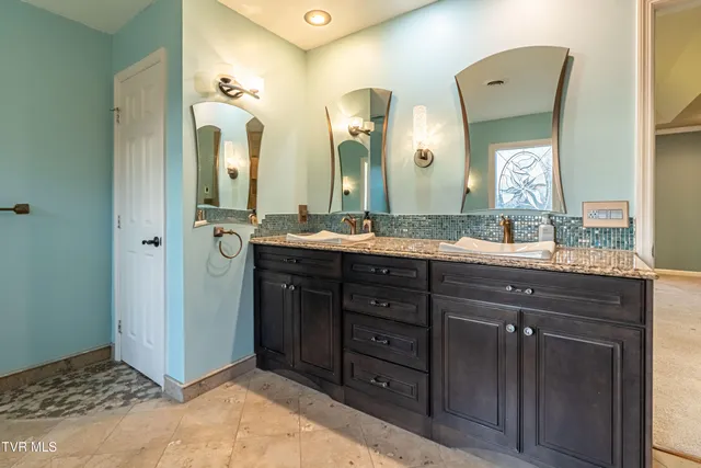 $614,900 | 19328 Stirrup Drive, Abingdon, VA 24211