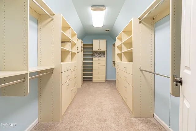 $614,900 | 19328 Stirrup Drive, Abingdon, VA 24211