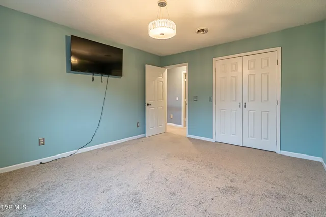 $614,900 | 19328 Stirrup Drive, Abingdon, VA 24211