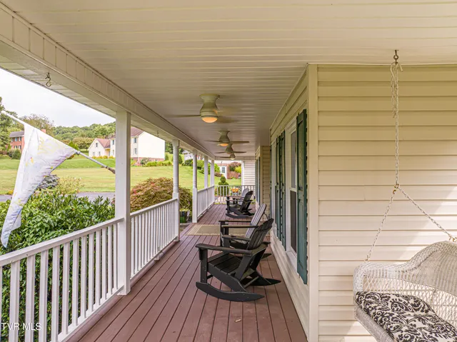 $614,900 | 19328 Stirrup Drive, Abingdon, VA 24211