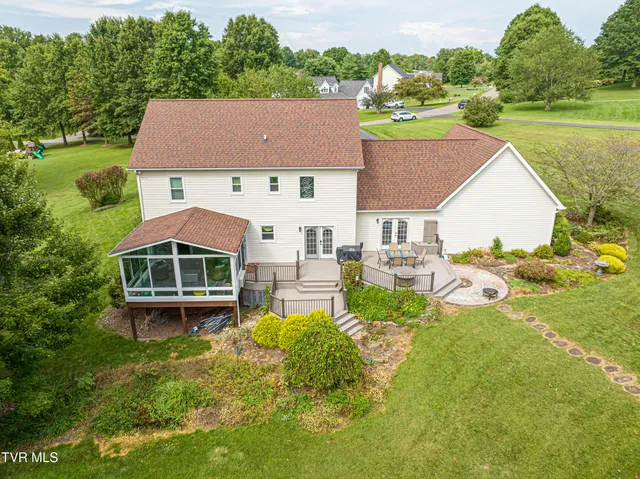 $614,900 | 19328 Stirrup Drive, Abingdon, VA 24211