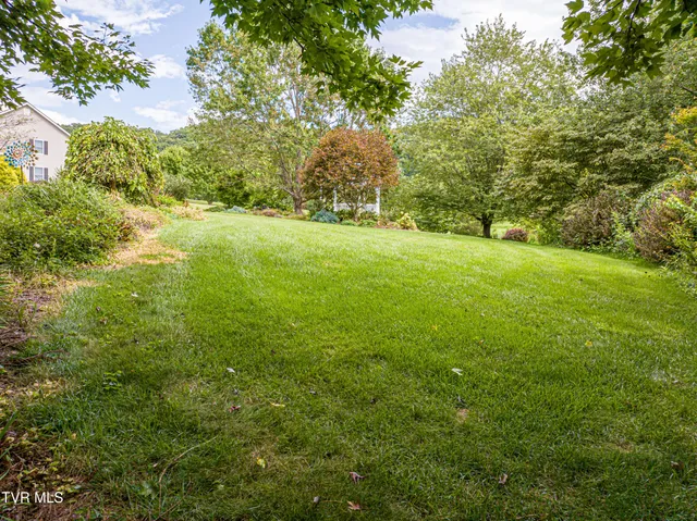 $614,900 | 19328 Stirrup Drive, Abingdon, VA 24211