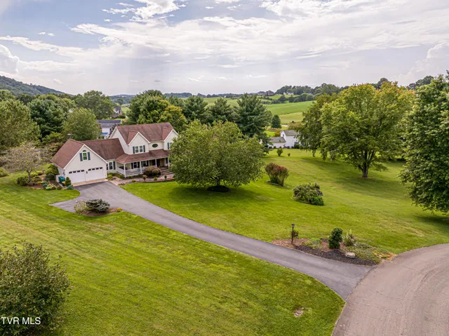 $614,900 | 19328 Stirrup Drive, Abingdon, VA 24211