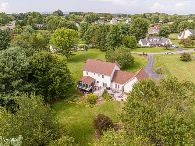 $614,900 | 19328 Stirrup Drive, Abingdon, VA 24211