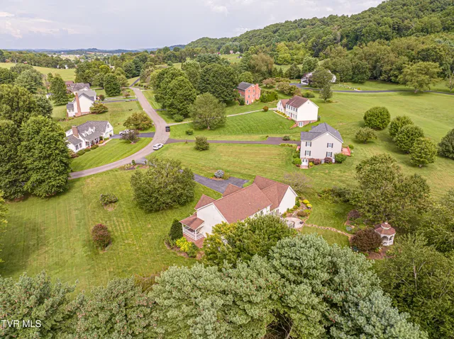 $614,900 | 19328 Stirrup Drive, Abingdon, VA 24211