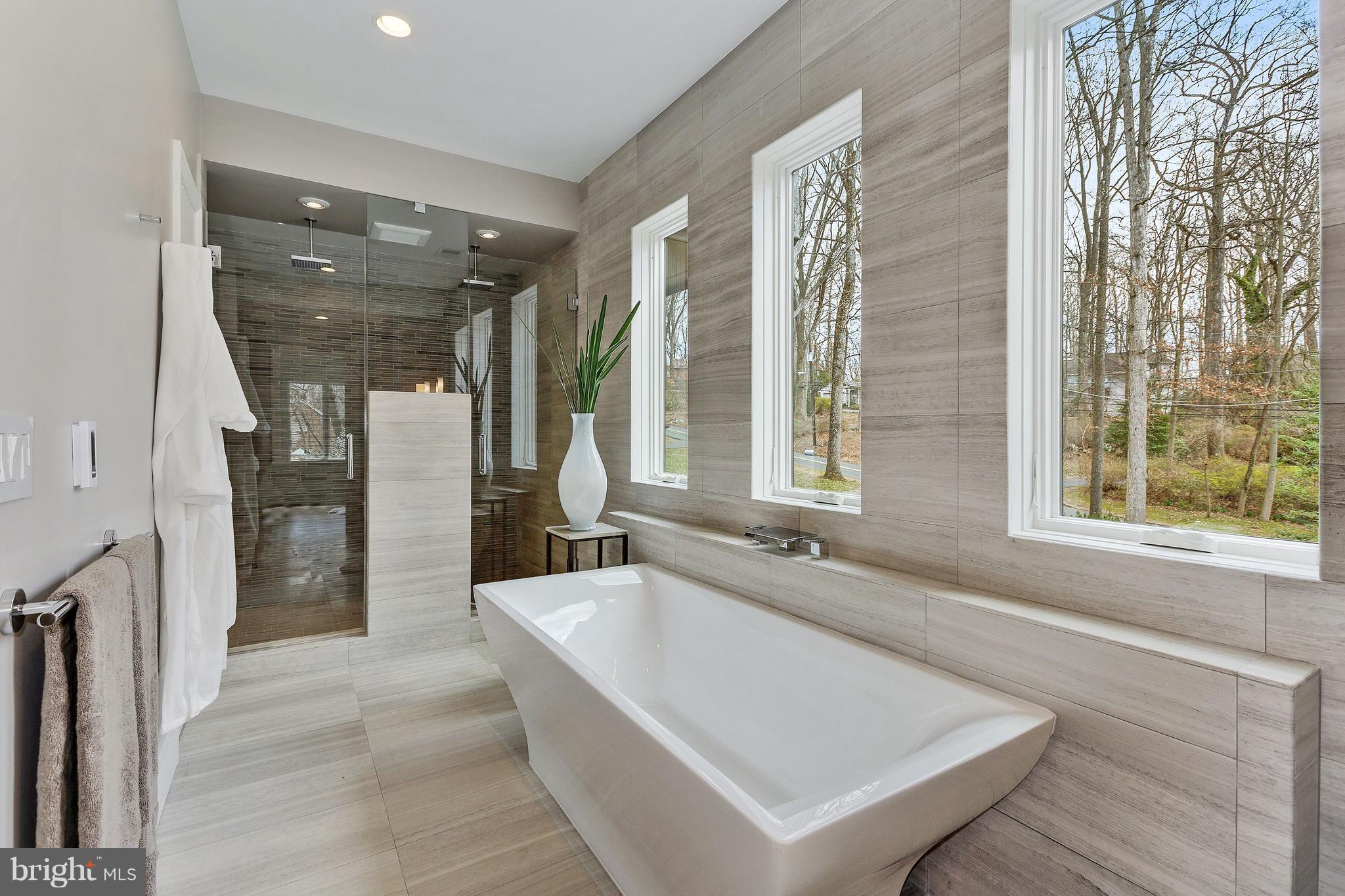 8920 Burdette Road Bethesda, MD 20817 - Photo 30 of 49 Master Bath