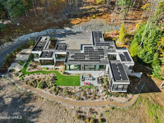 $3,650,000 | 42 West Alford Road, West Stockbridge, MA 01266