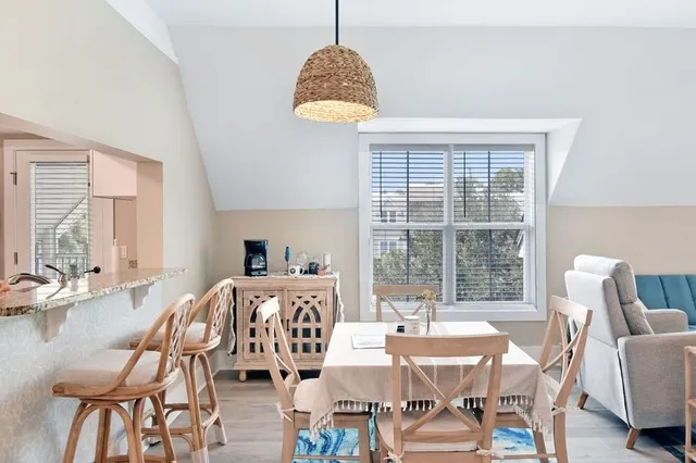 $3,000 | 146 Shady Brook Circle, Unit 301, St. Simons Island, GA 31522