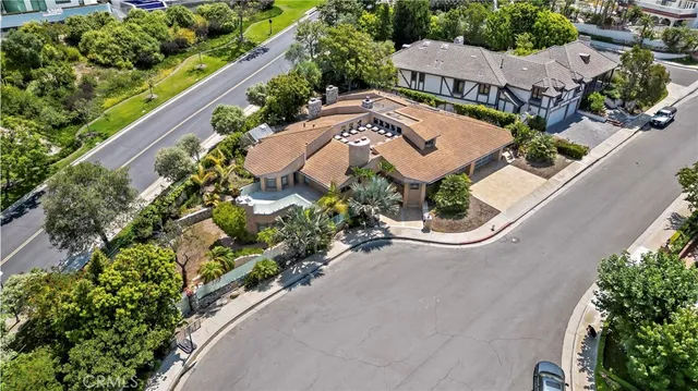 $4,980,000 | 24 Narbonne, Newport Beach, CA 92660