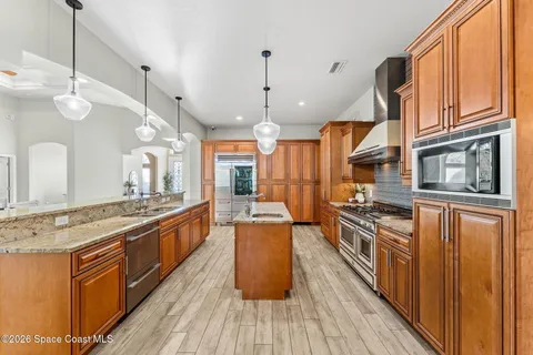 $1,300,000 | 6895 Cottonwood Drive, Grant, FL 32949