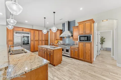 $1,300,000 | 6895 Cottonwood Drive, Grant, FL 32949