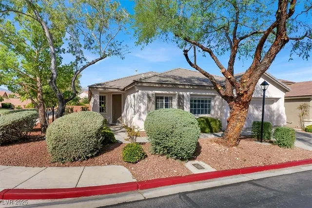 $2,450 | 133 Torchwood Lane, Las Vegas, NV 89144