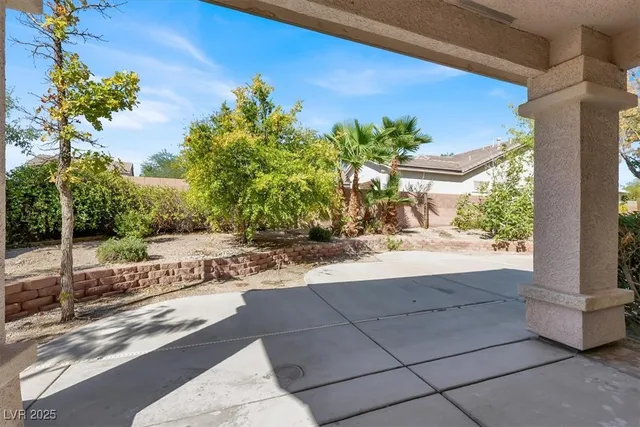 $2,450 | 133 Torchwood Lane, Las Vegas, NV 89144
