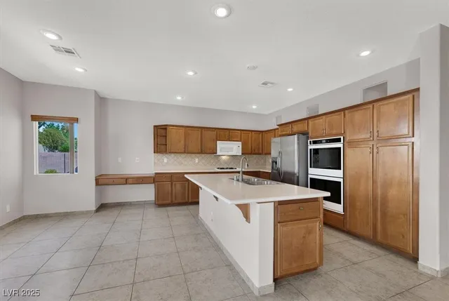 $2,450 | 133 Torchwood Lane, Las Vegas, NV 89144