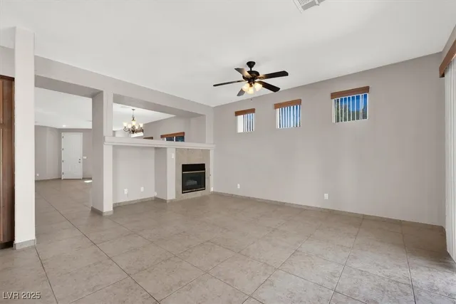 $2,450 | 133 Torchwood Lane, Las Vegas, NV 89144