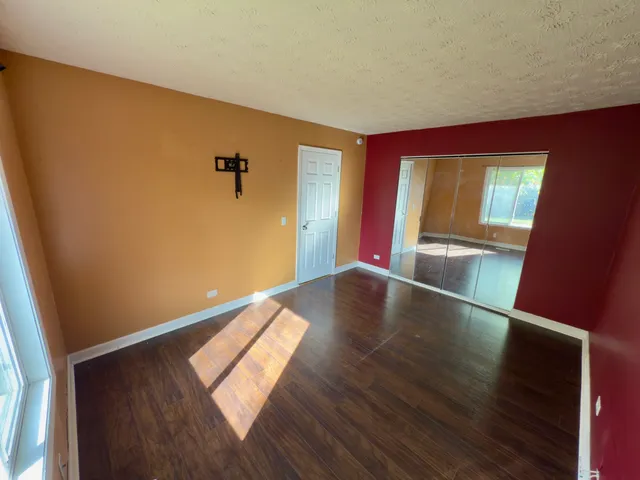 $269,900 | 30W105 Maplewood Drive, Warrenville, IL 60555