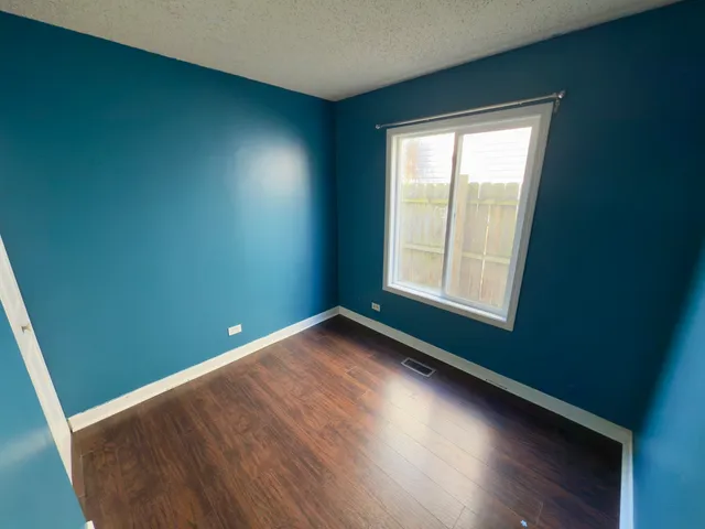 $269,900 | 30W105 Maplewood Drive, Warrenville, IL 60555