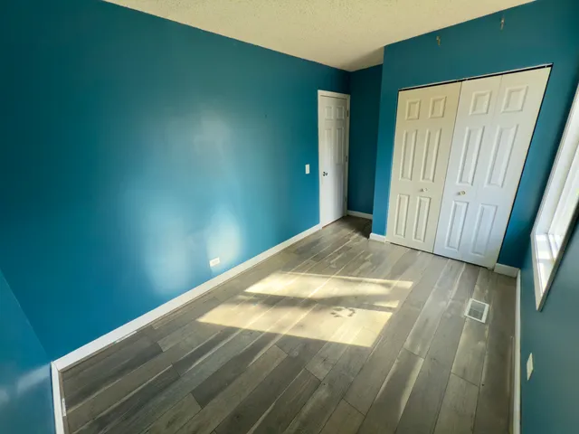 $269,900 | 30W105 Maplewood Drive, Warrenville, IL 60555