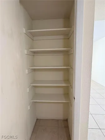 $950 | 2915 Winkler Avenue, Unit 818, Fort Myers, FL 33916