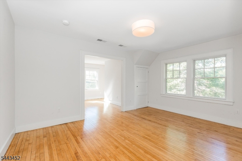 159 Forest Street, Unit 2 Montclair, NJ 07042 - Photo 9 of 27