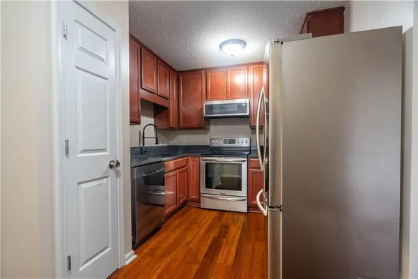 $2,350 | 295 Winding River Drive, Unit H, Atlanta, GA 30350