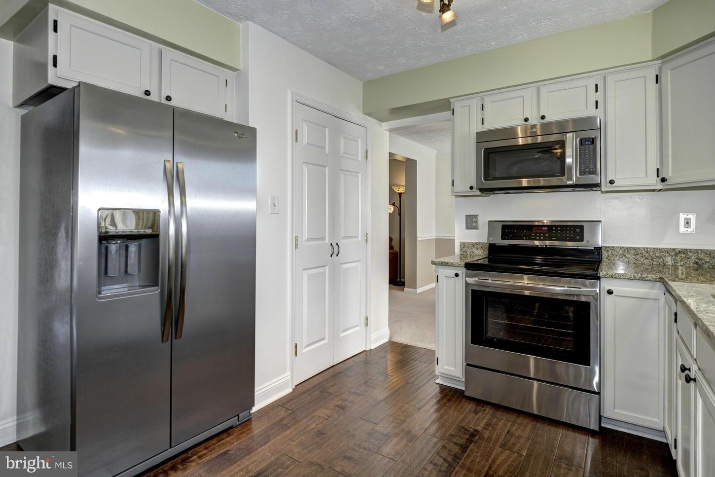 6733 Hunter Road Elkridge, MD 21075 - Photo 8 of 30 Kitchen