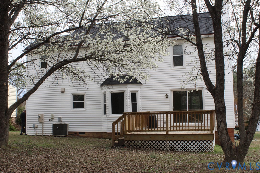 13909 Sagebrook Road Midlothian, VA 23112 - Photo 2 of 41 a view of a house with a yard