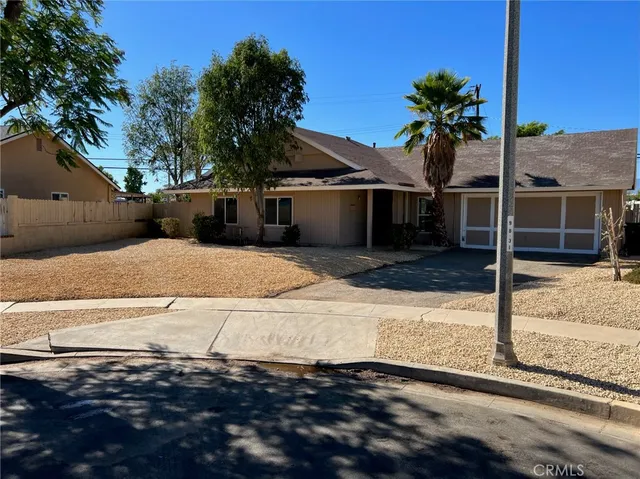 $2,900 | 421 Royal Circle, Corona, CA 92879