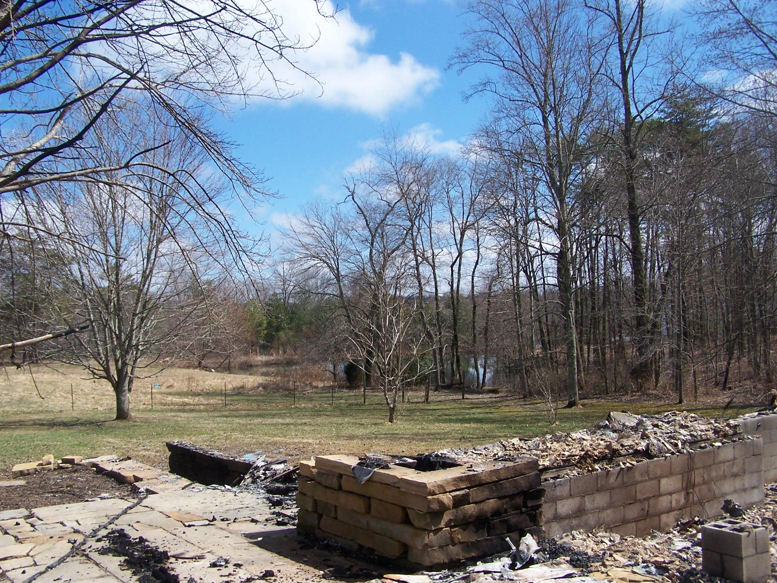 912 Al Goss Road Crossville, TN 38571 - Photo 4 of 15 100_3680