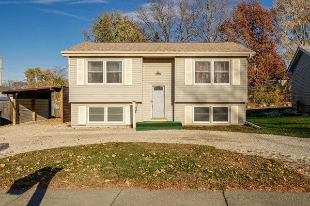 $169,500 | 3107 La Salle Avenue, Rockford, IL 61114